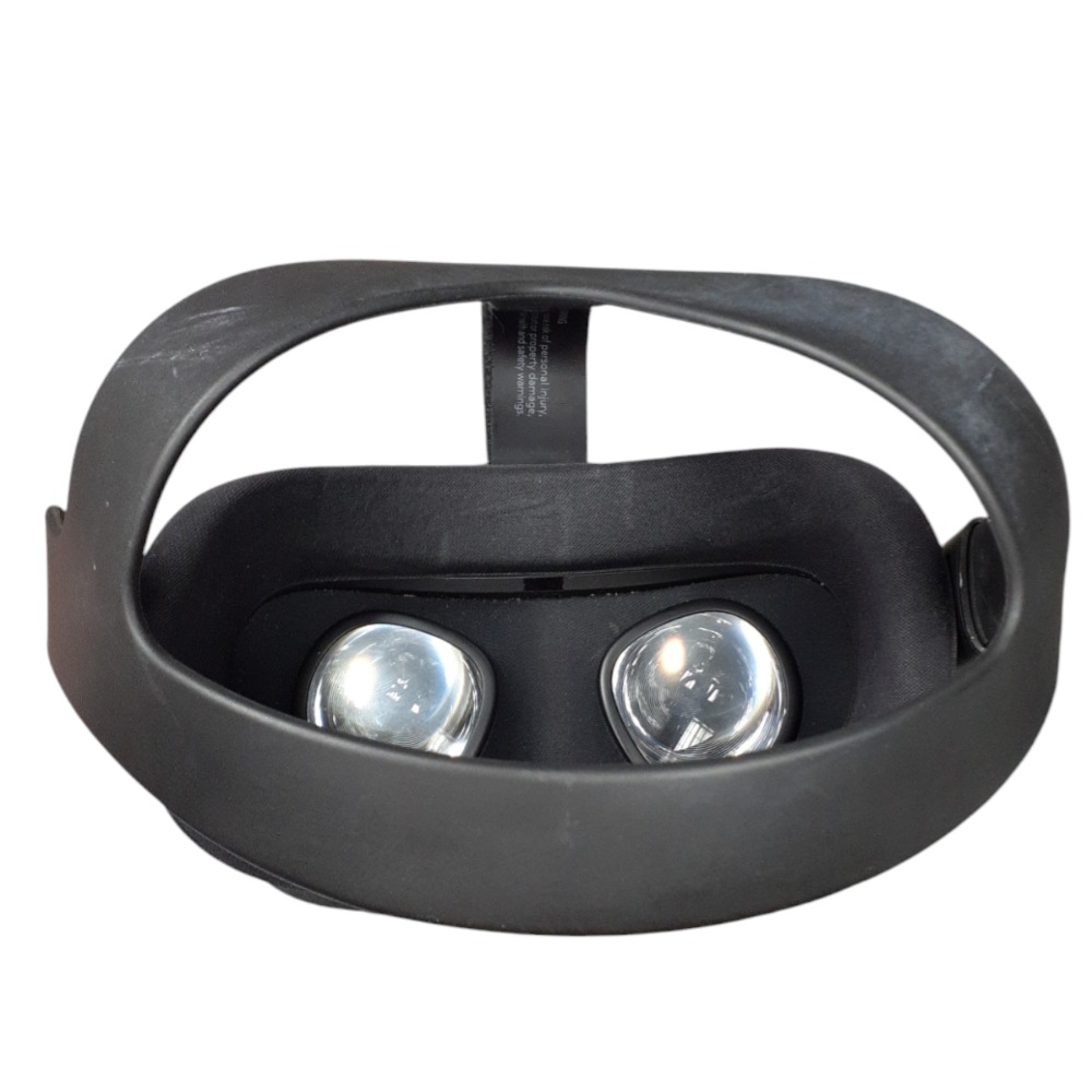 Pre-owned Oculus quest 1 64gb (sale) - Own4Less